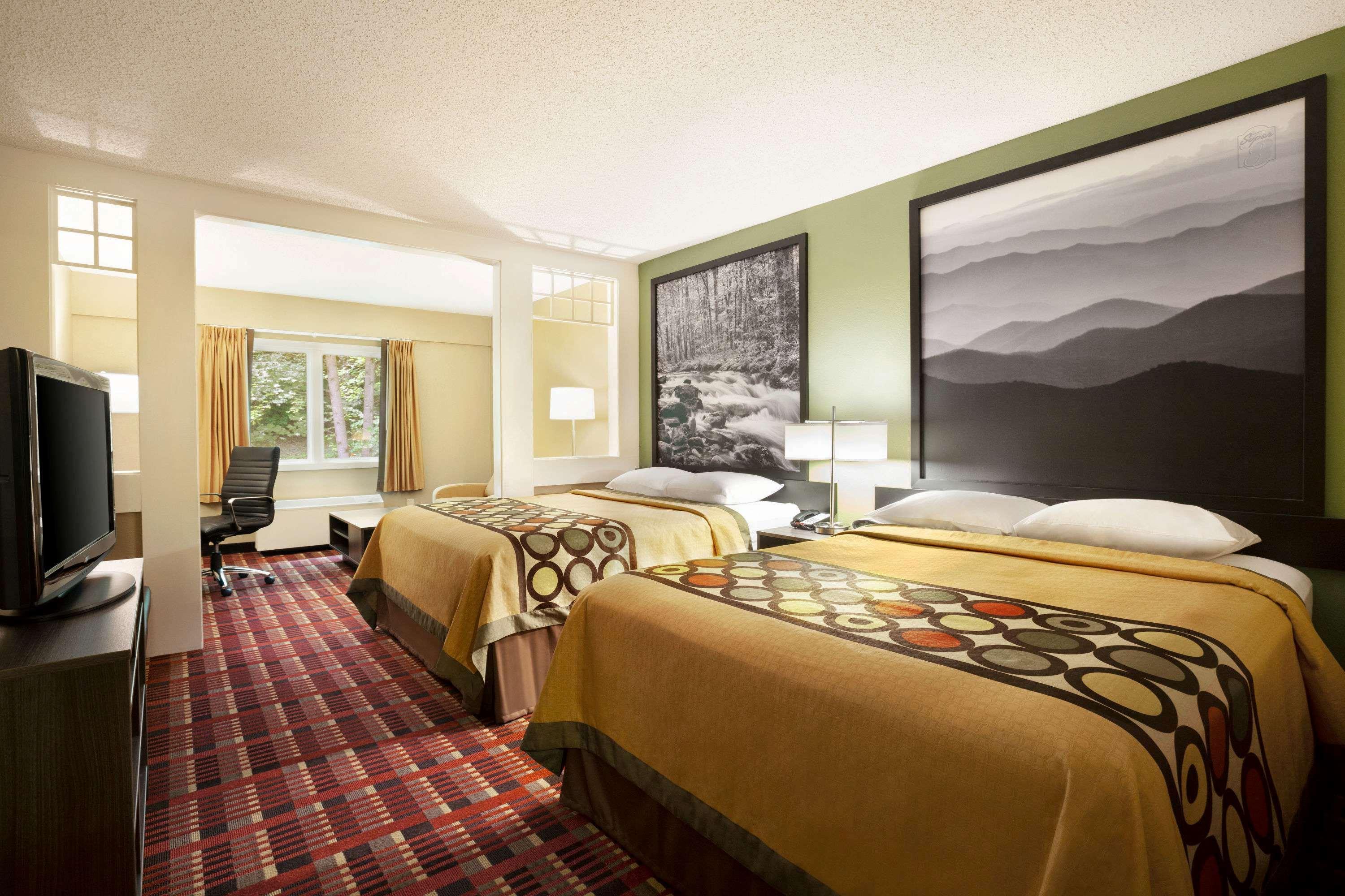Super 8 By Wyndham Cherokee Dış mekan fotoğraf