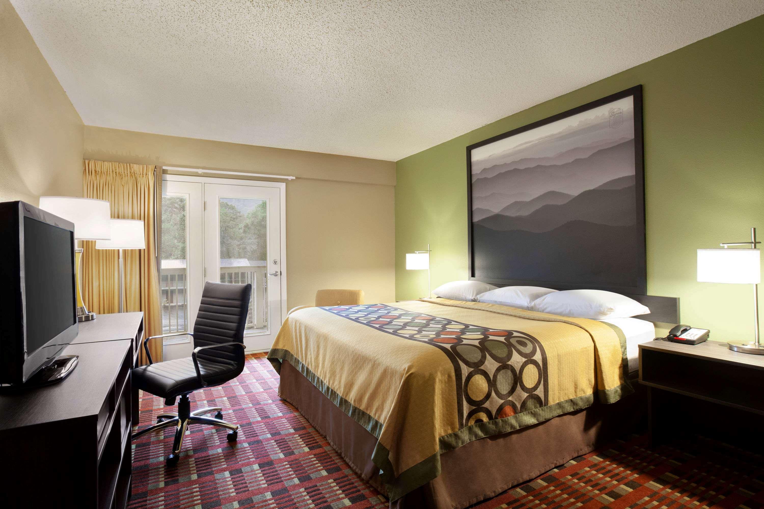 Super 8 By Wyndham Cherokee Dış mekan fotoğraf